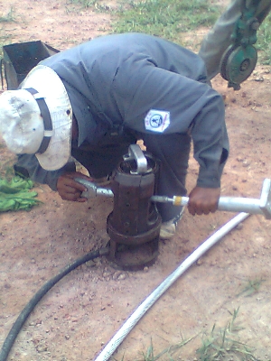 Ép khóa néo - ĐZ 500kV Sông Mây - Tân Định